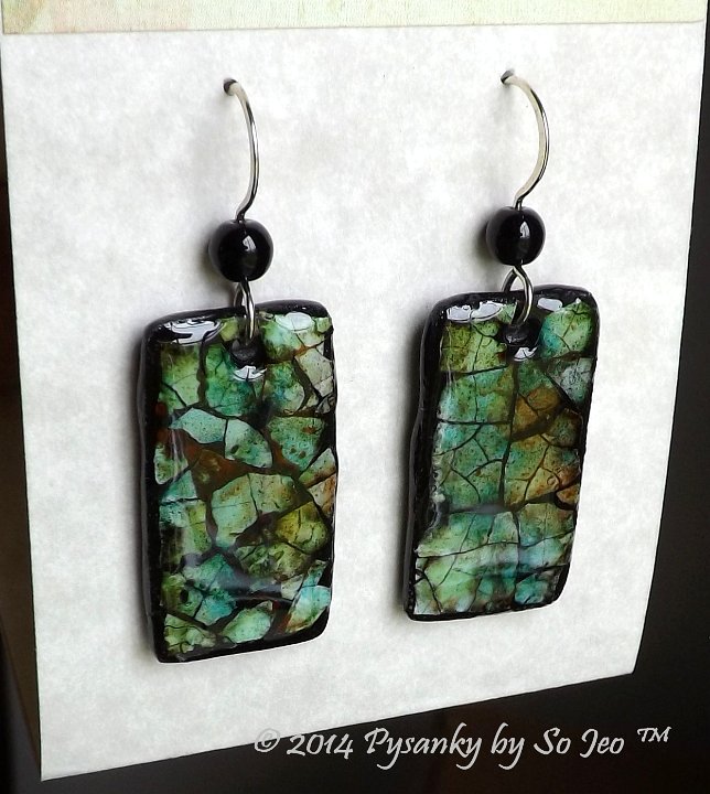 Eggshell Mosaic Jewelry by So Jeo